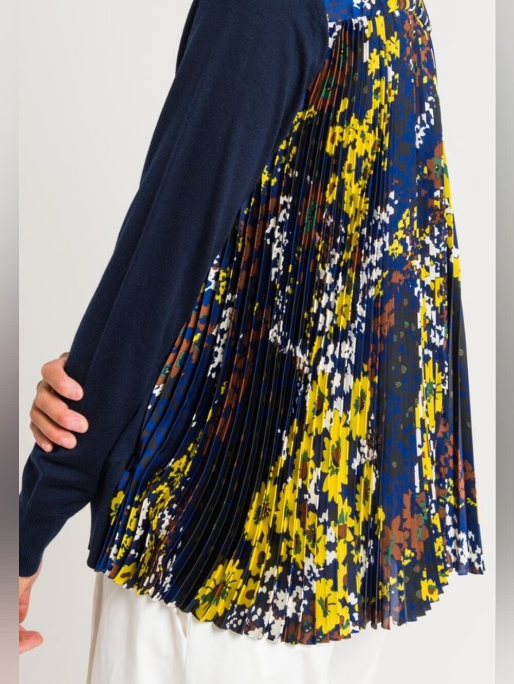 Sacai Women's Small Pleated Floral Sweater Cardigan GUC
